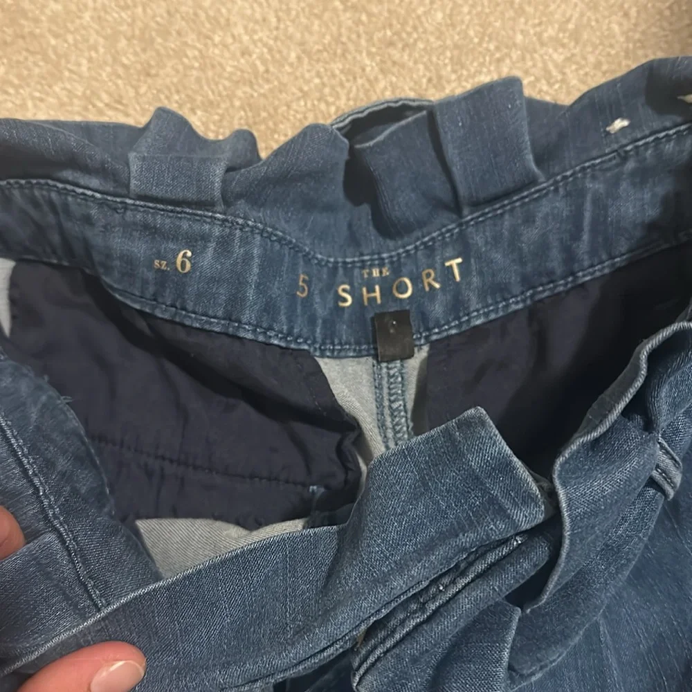 White House Black Market‎ tencel denim paper bag shorts the 5” short size 6 - Picture 4 of 7